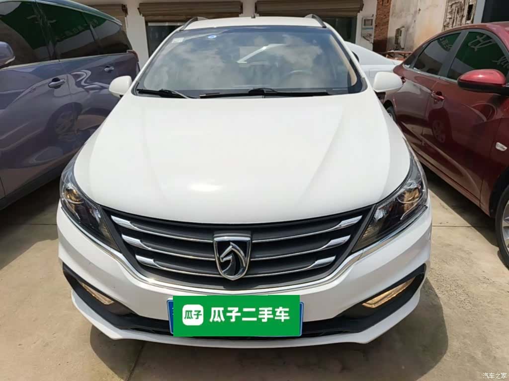 Wuling 310W, 2021 3