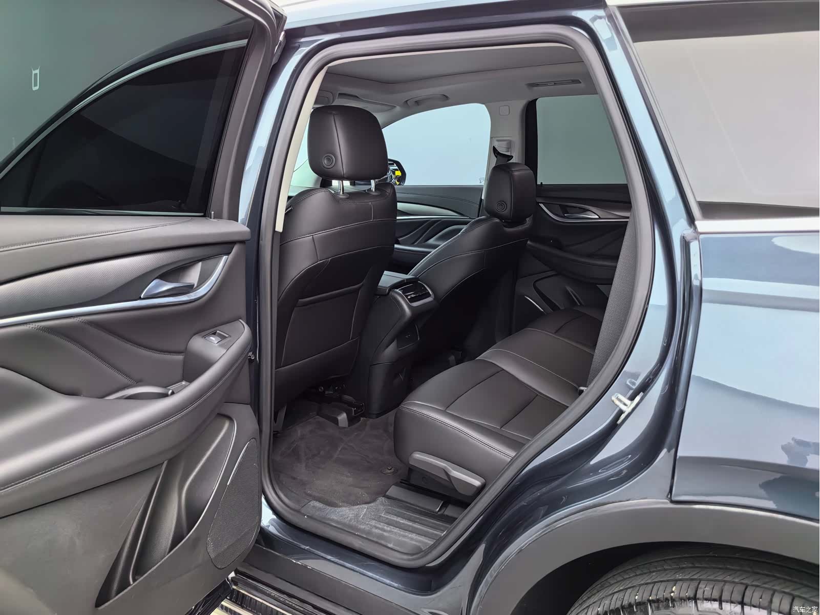 Buick Enclave, 2021 10
