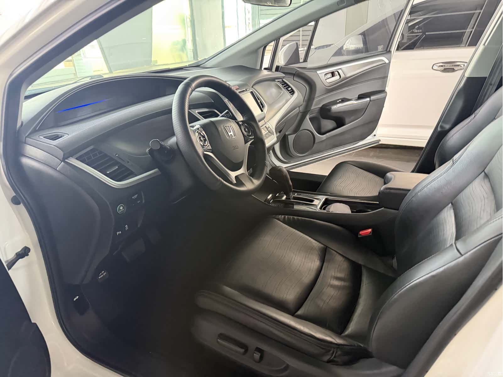 Honda Jade, 2014 6