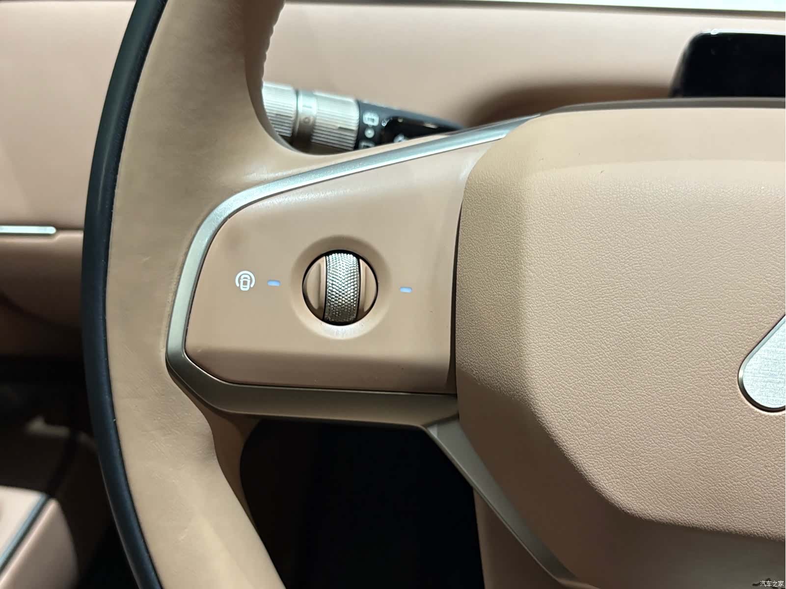 NIO L90, 2025 10