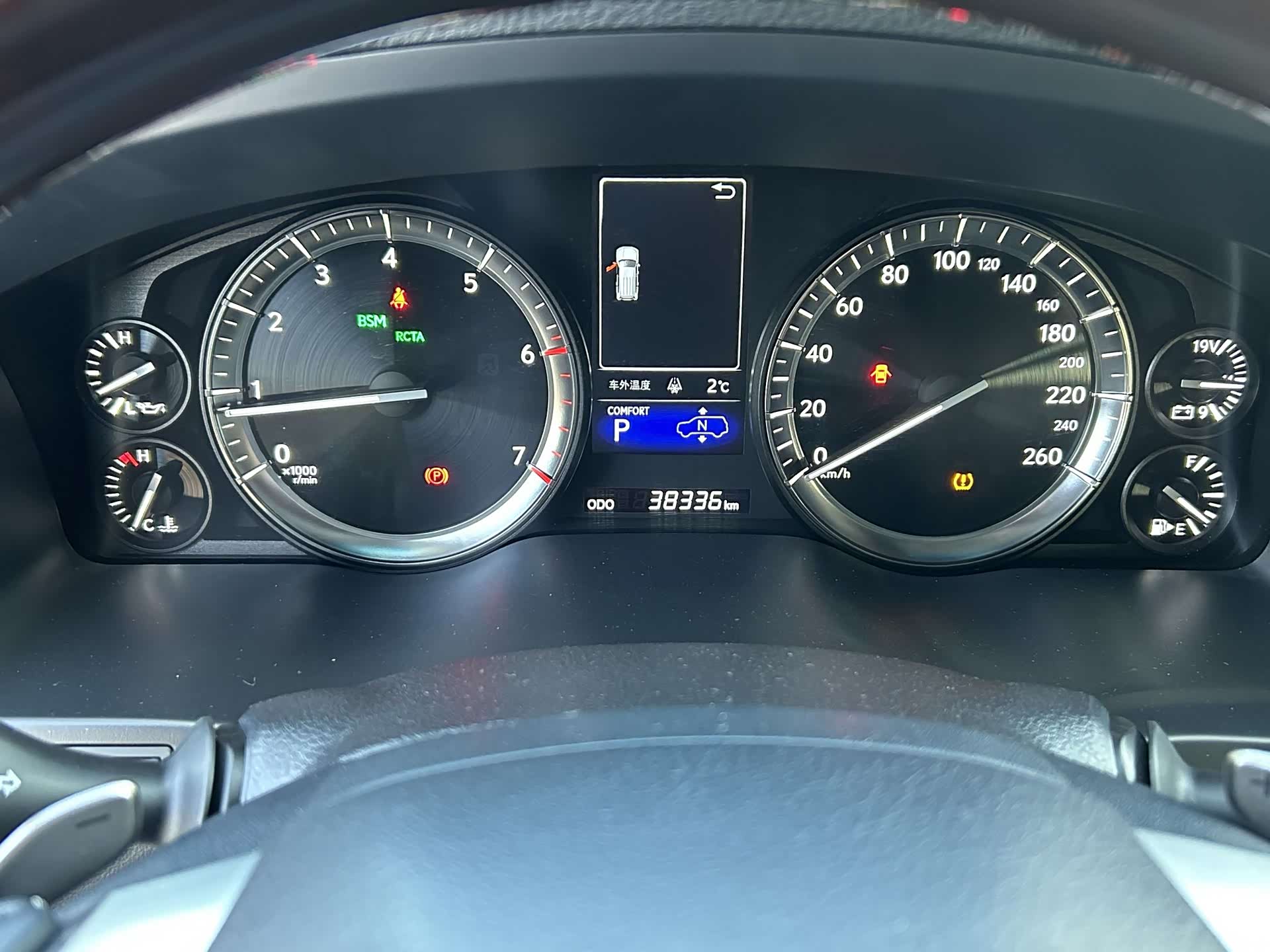 Lexus LX, 2019 11