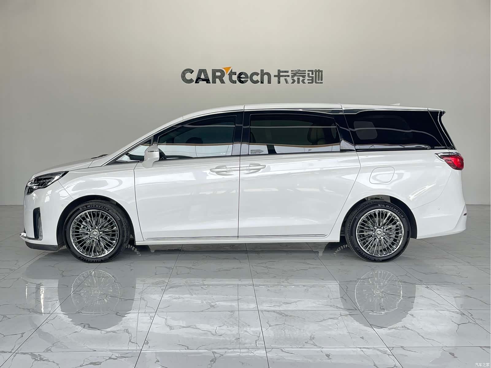 Buick GL8, 2023 8