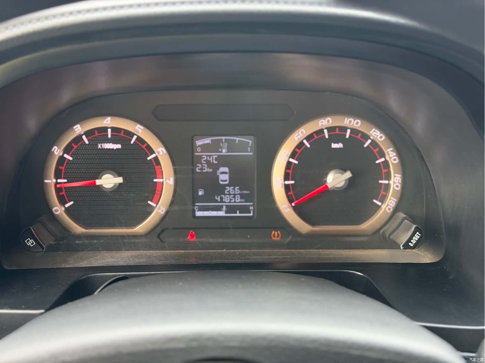 DongFeng M5, 2022 8
