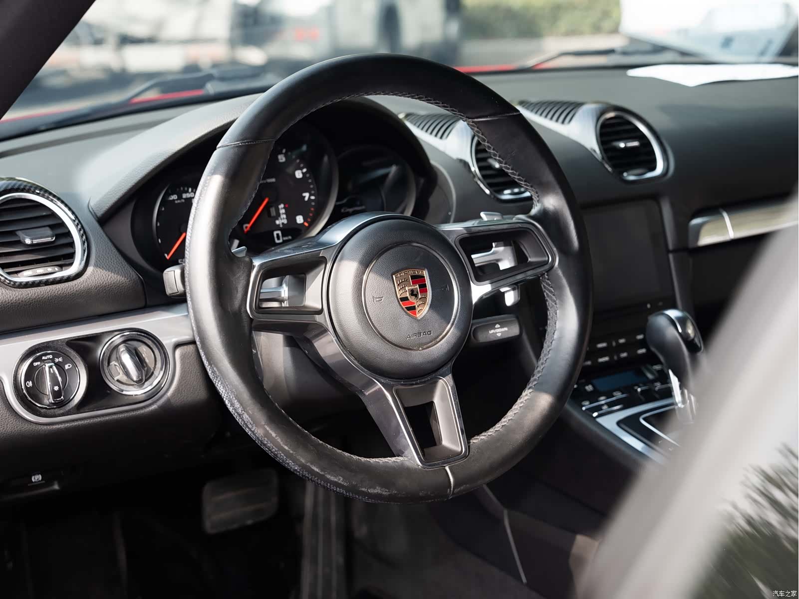 Porsche Cayman, 2017 6