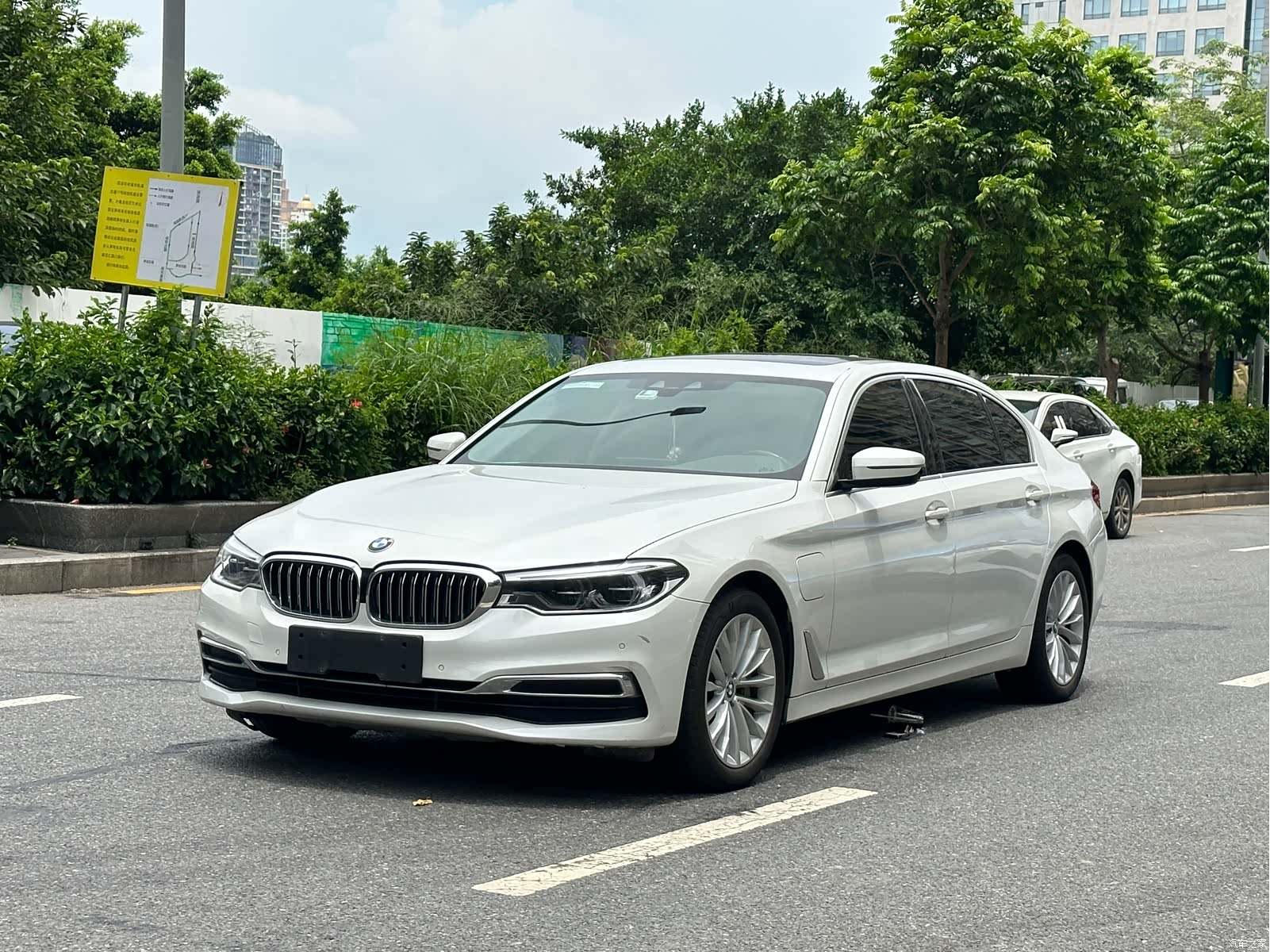 BMW 5 Series, 2020 1