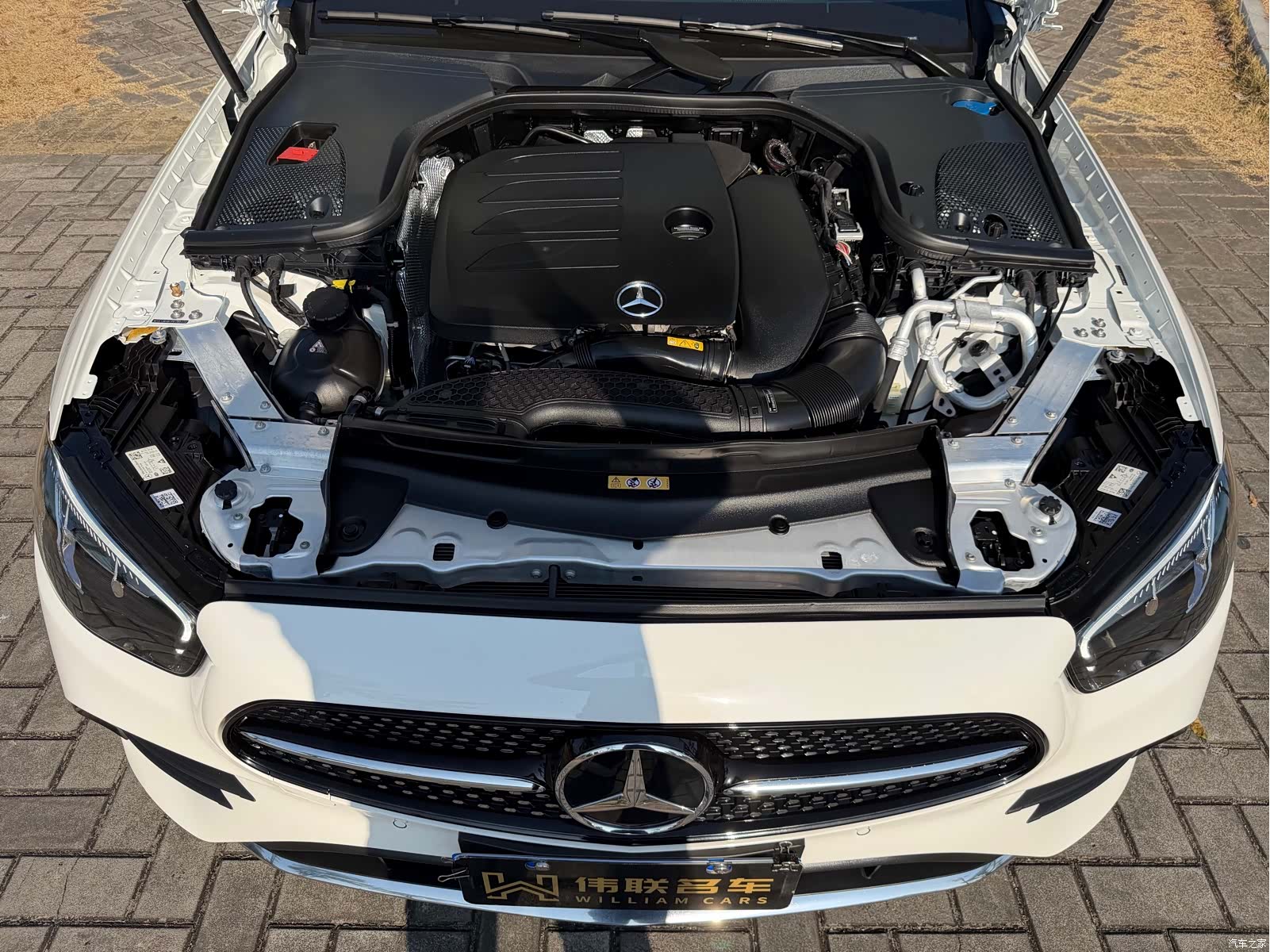 Mercedes-Benz E-Class, 2023 22