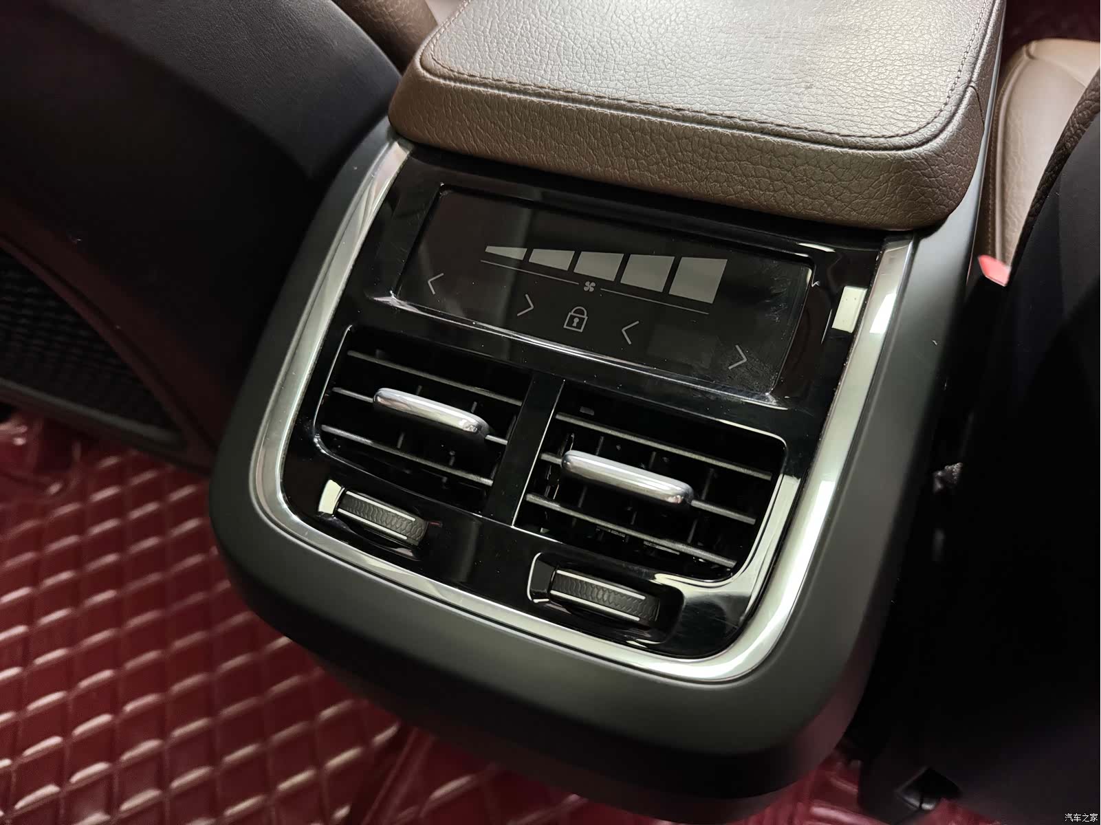 Volvo XC90, 2019 39