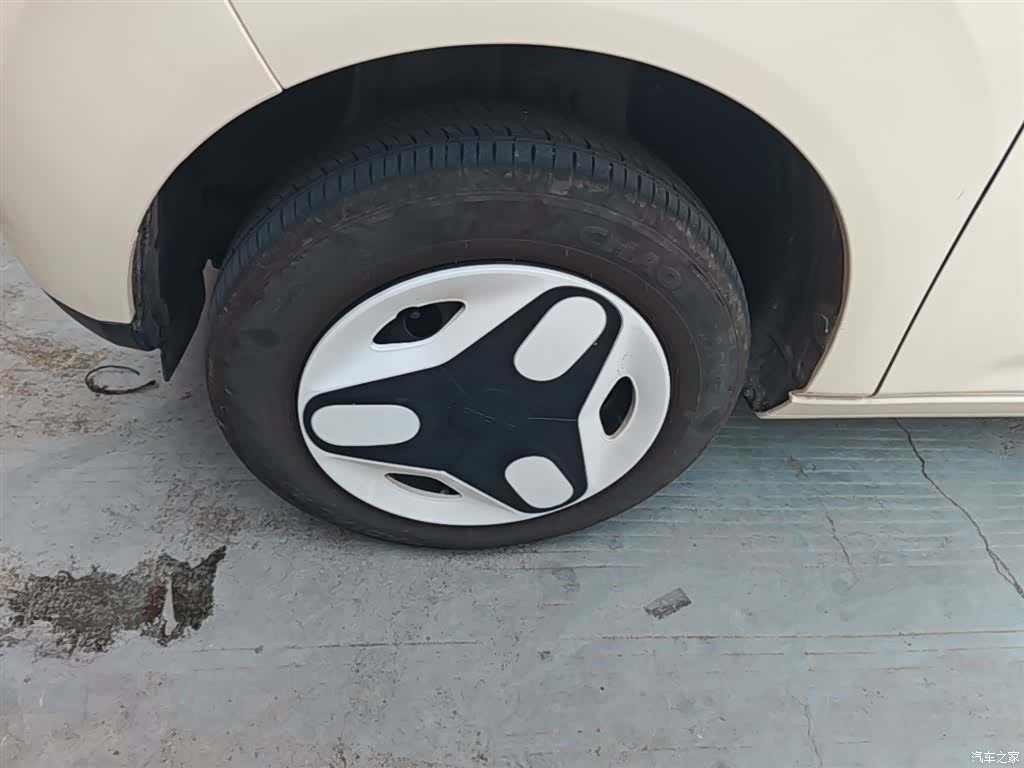 Geely Panda, 2025 23