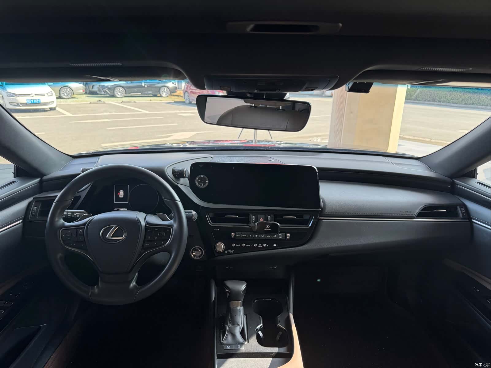 Lexus ES, 2023 8