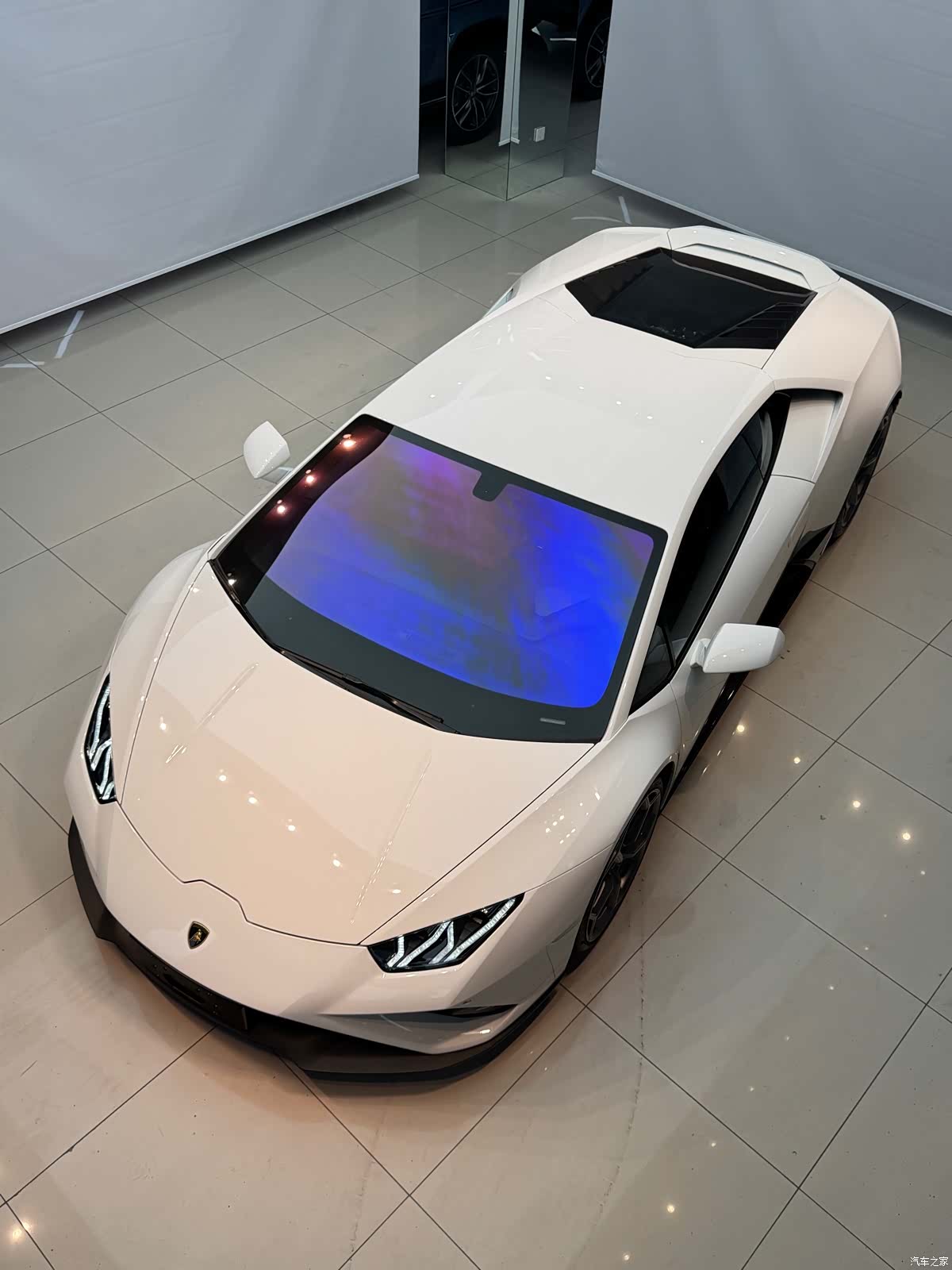 Lamborghini Huracán, 2022 все фото