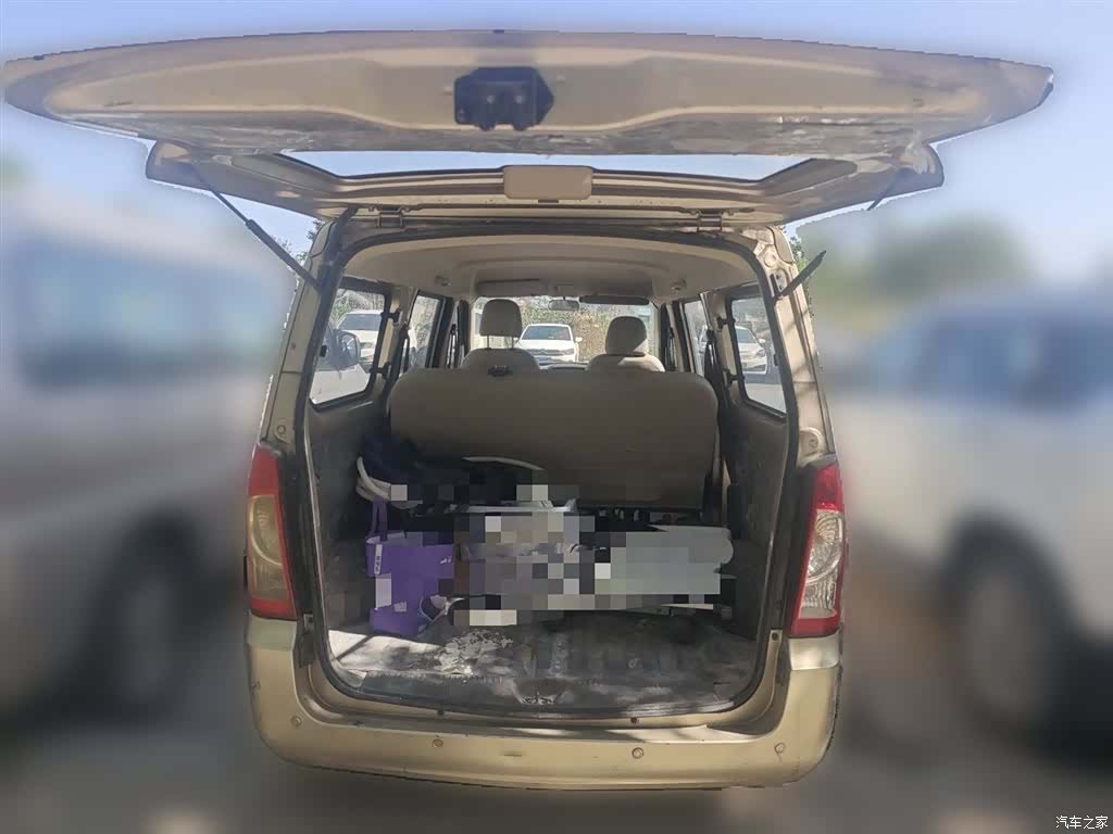 Wuling S, 2018 10