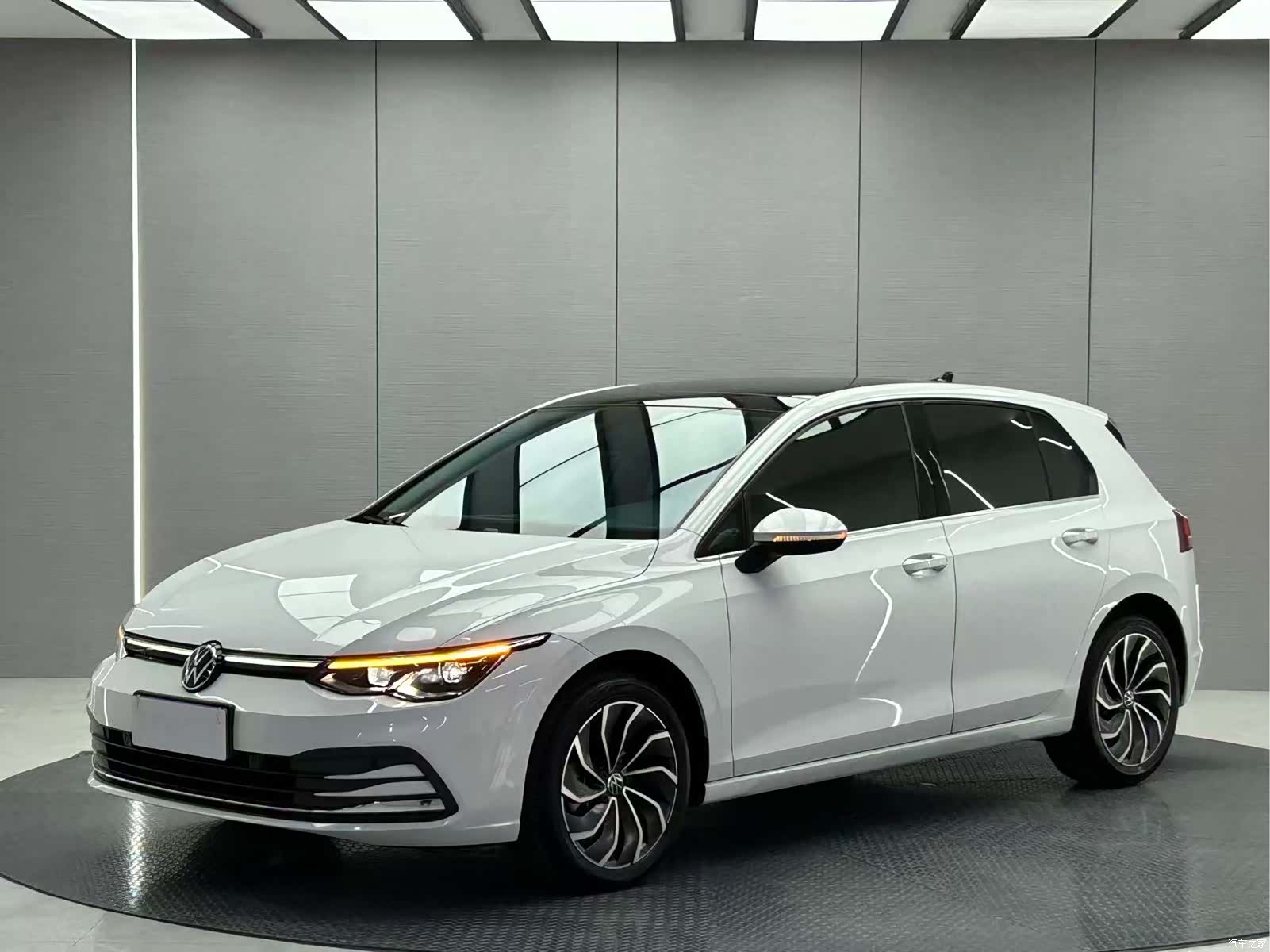 Volkswagen Golf, 2022 1