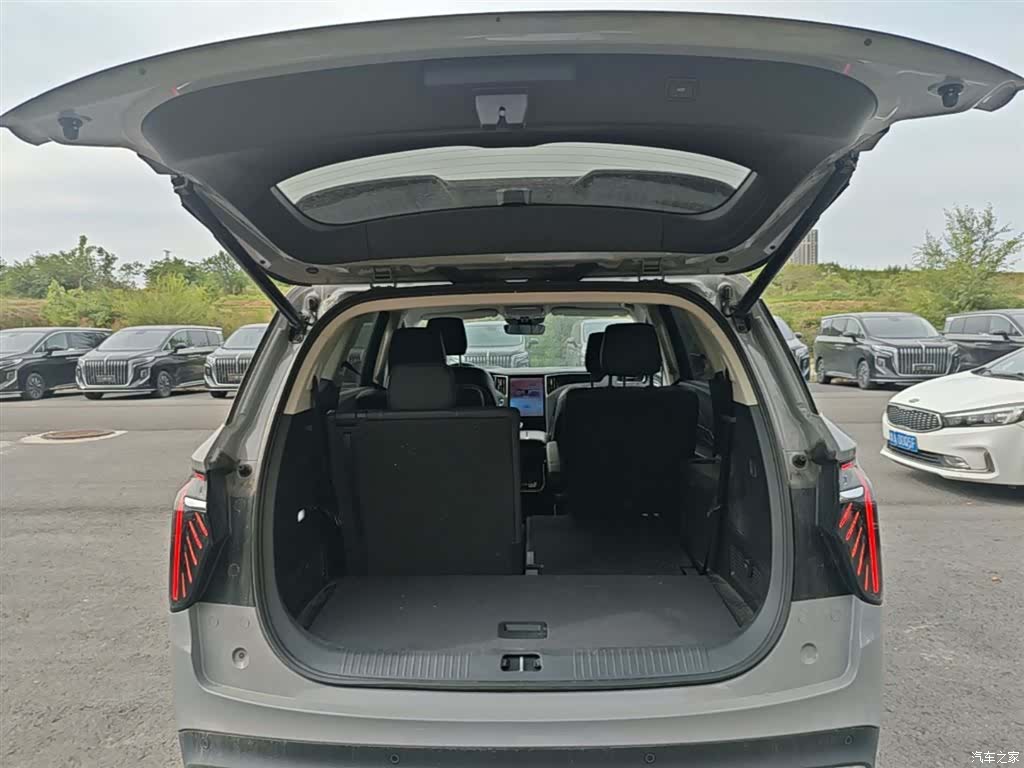 Hongqi HS7, 2024 19
