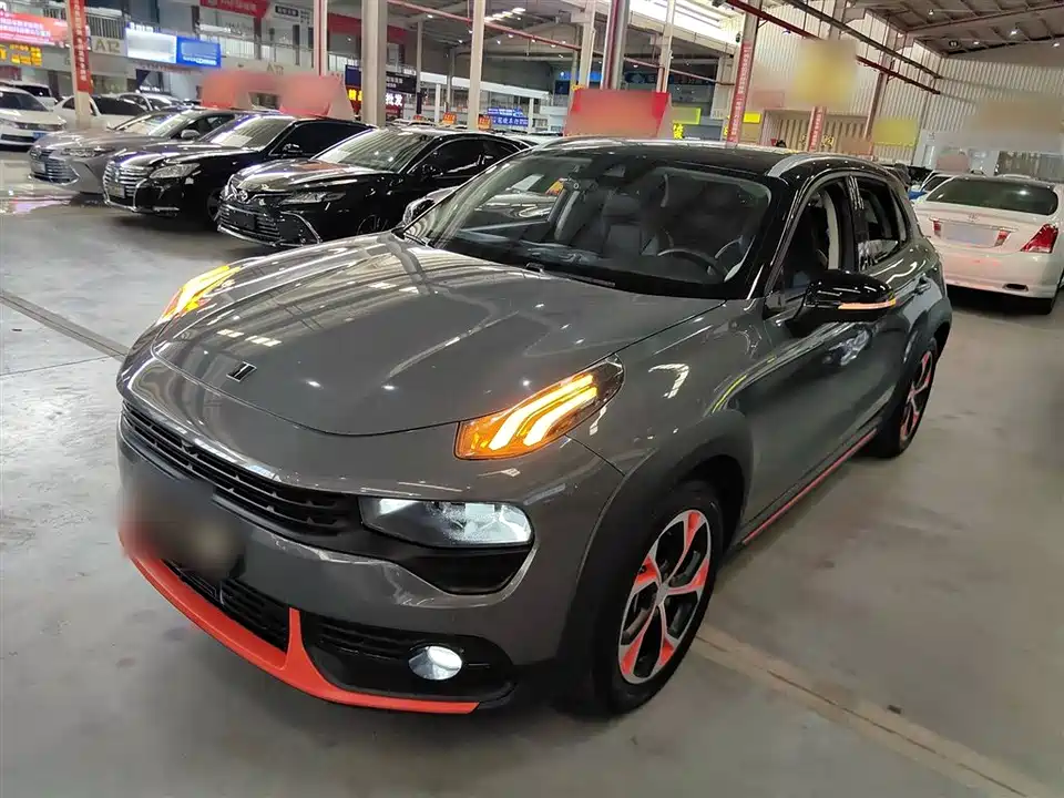 Lynk & Co 02