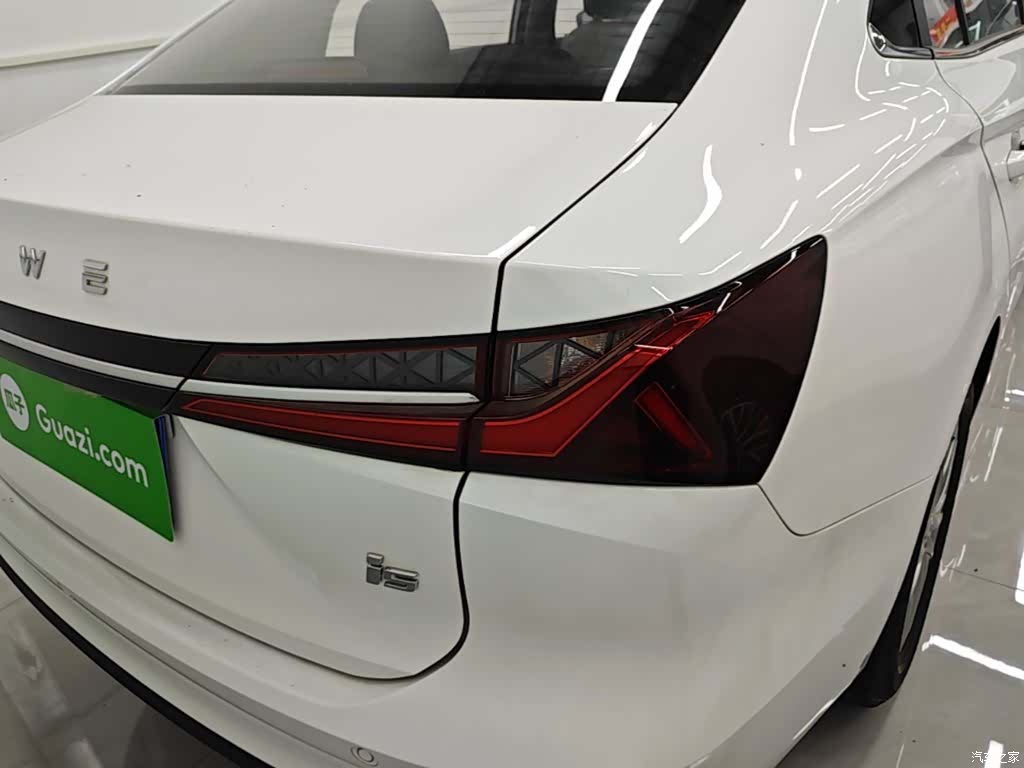 Roewe i5, 2025 8