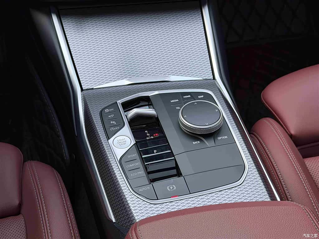 BMW 3 Series, 2024 10