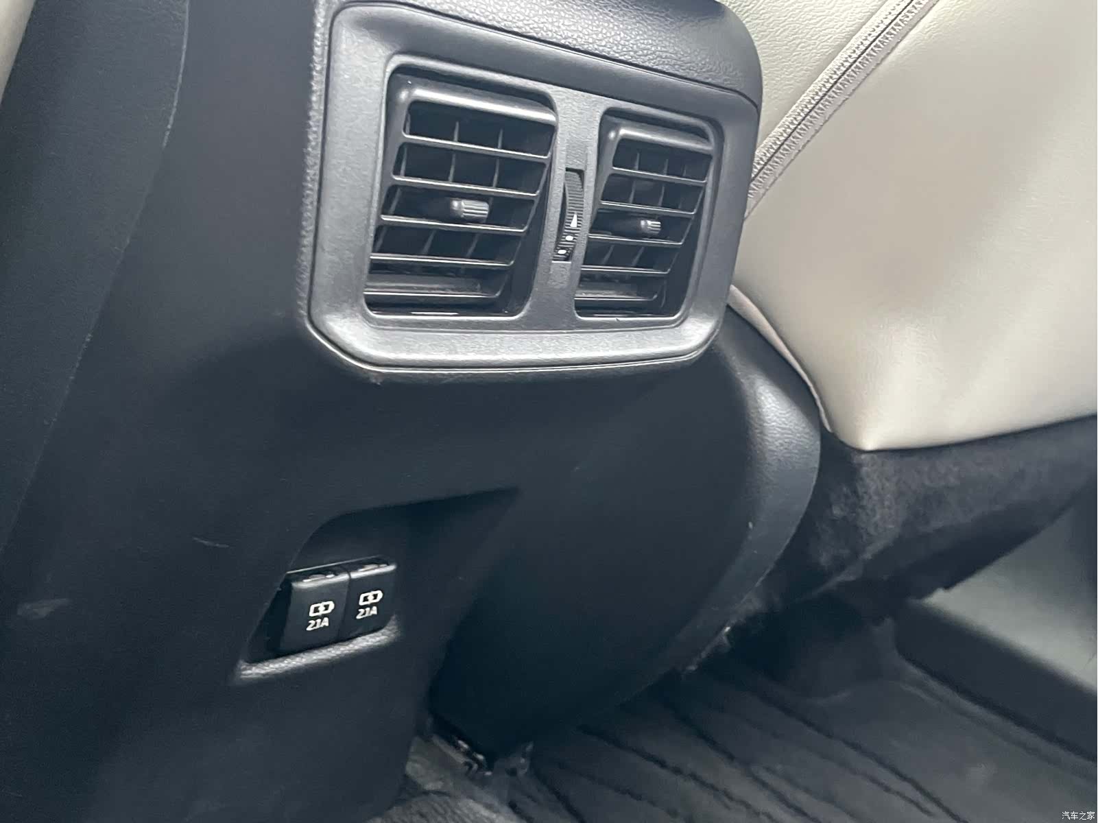Toyota Wildlander, 2020 18