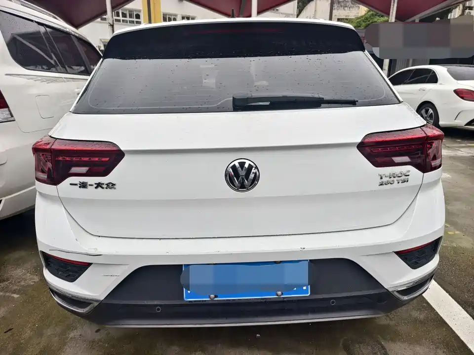 Volkswagen T-ROC exploring Songs