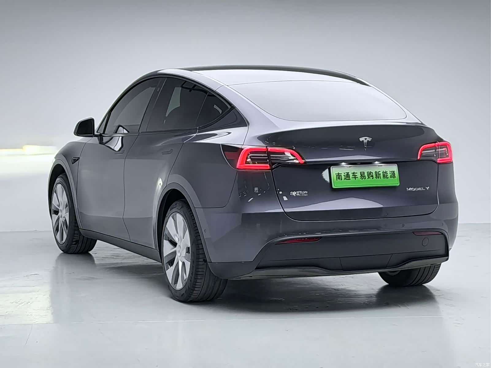 Tesla Model Y, 2023 15