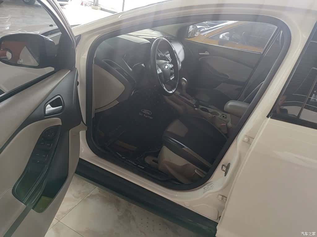 Ford Focus, 2015 16