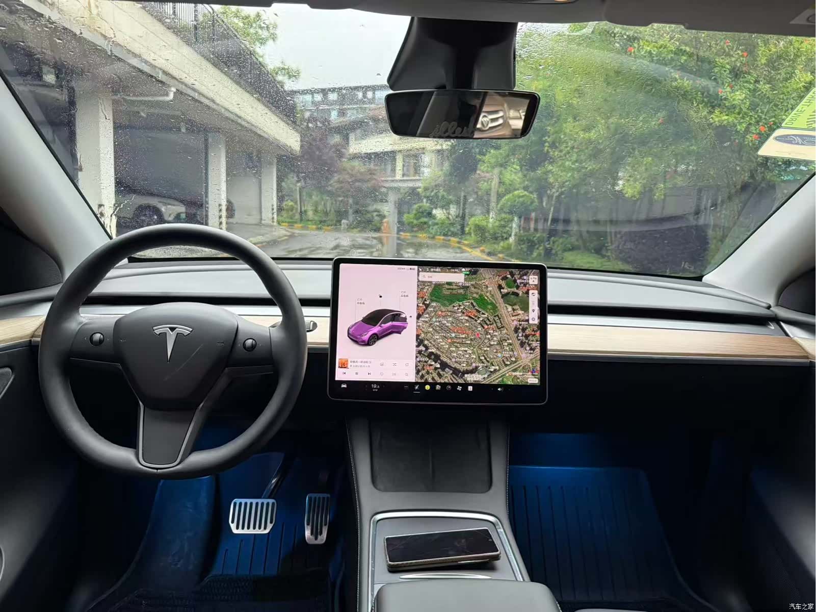 Tesla Model Y, 2021 3