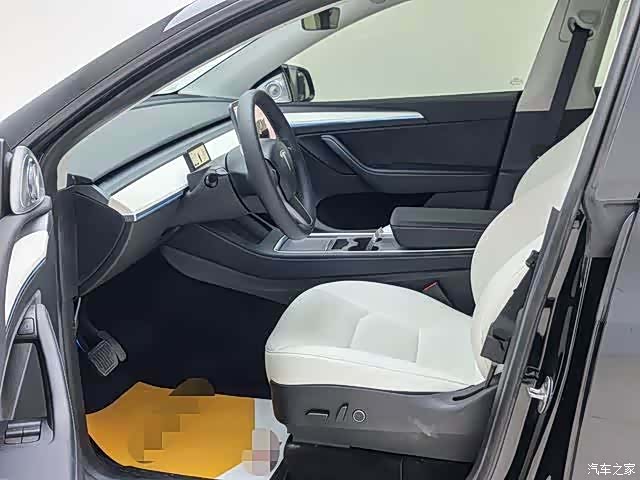 Tesla Model Y, 2023 все фото