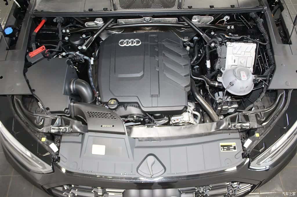 Audi Q5L, 2026 17
