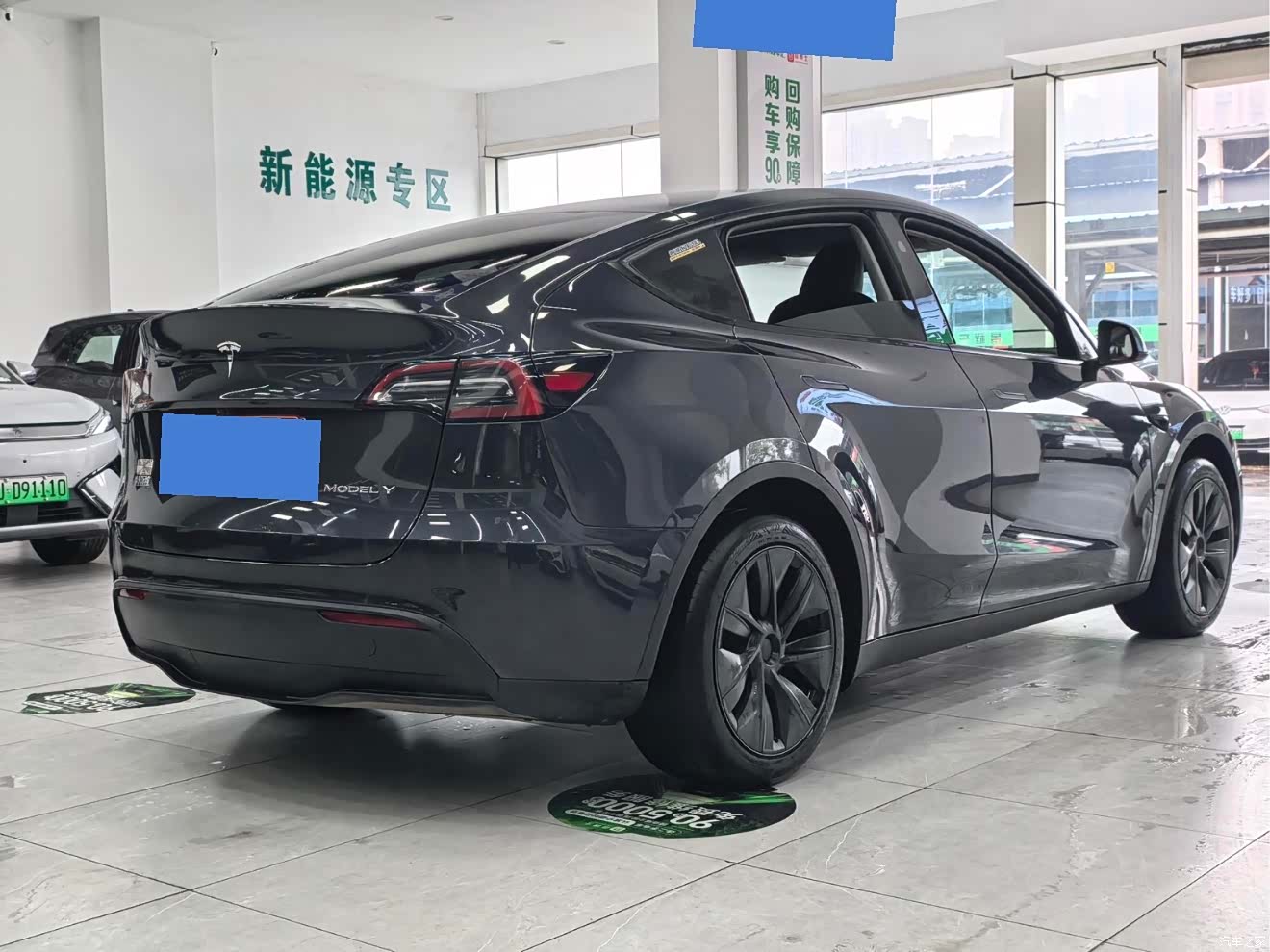 Tesla Model Y, 2025 10