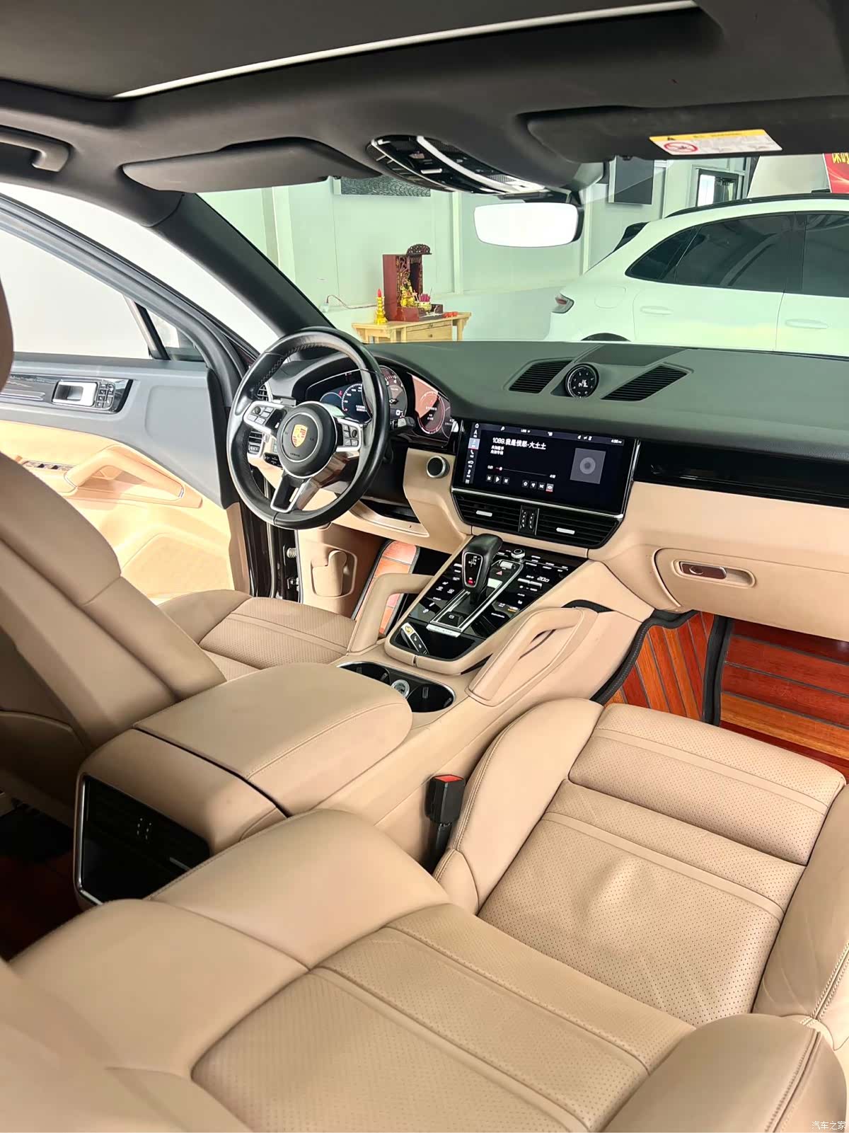 Porsche Cayenne, 2018 11
