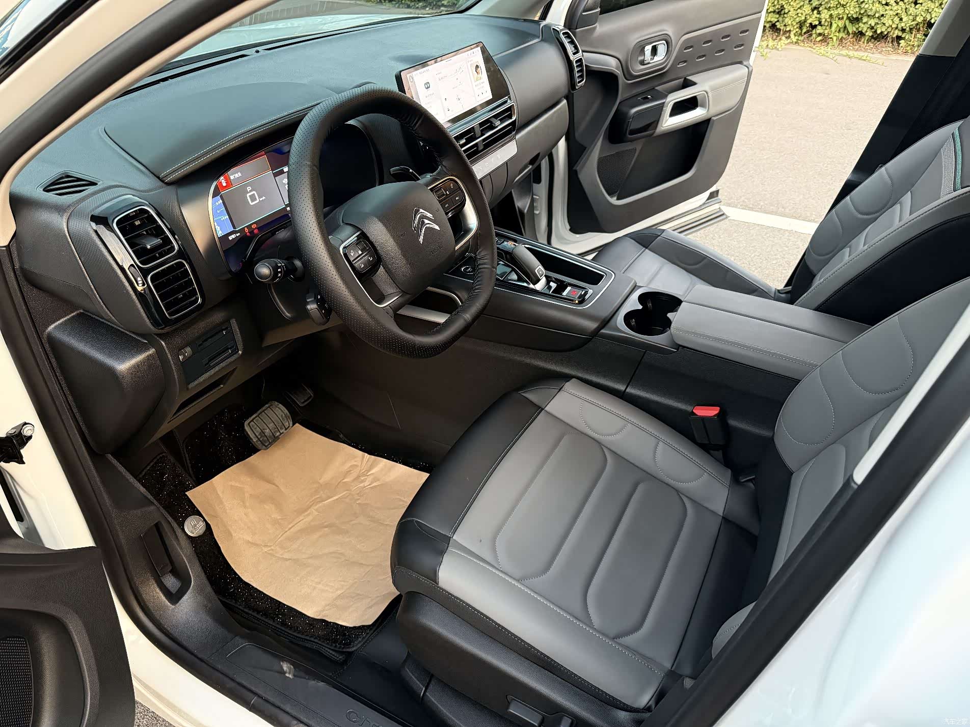 Citroen C5 Aircross, 2026 12