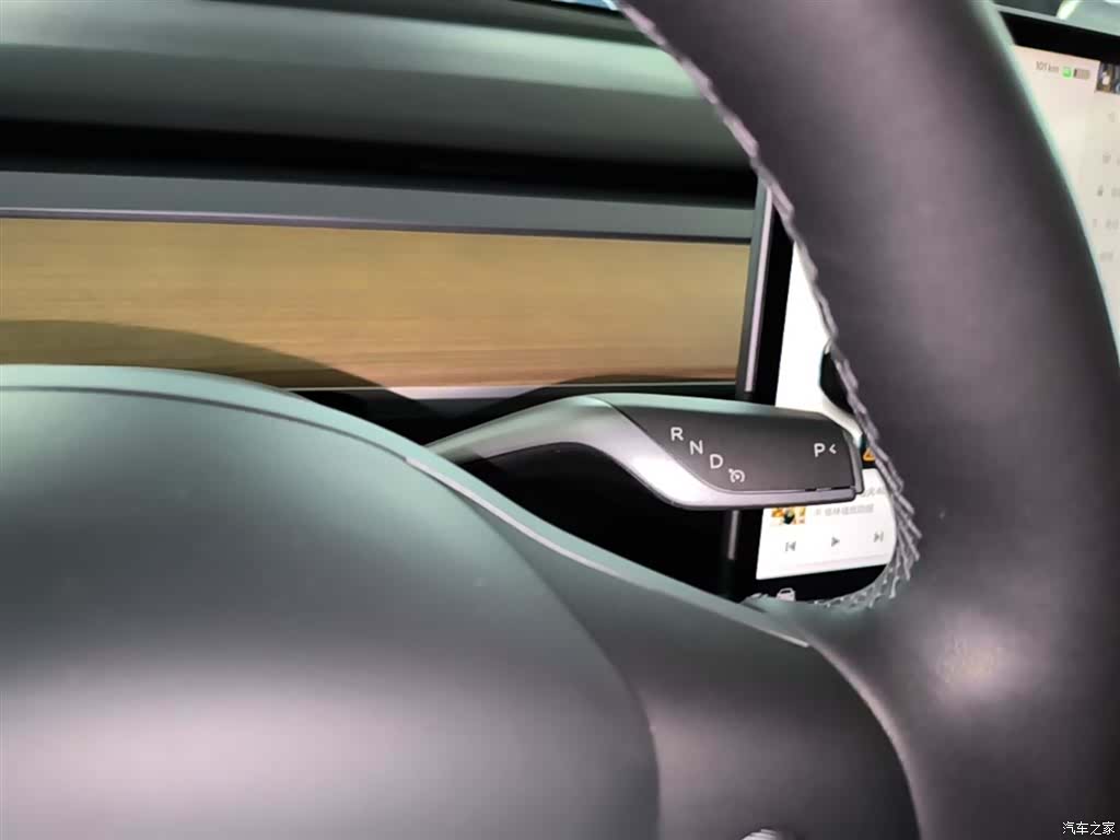 Tesla Model Y, 2022 14