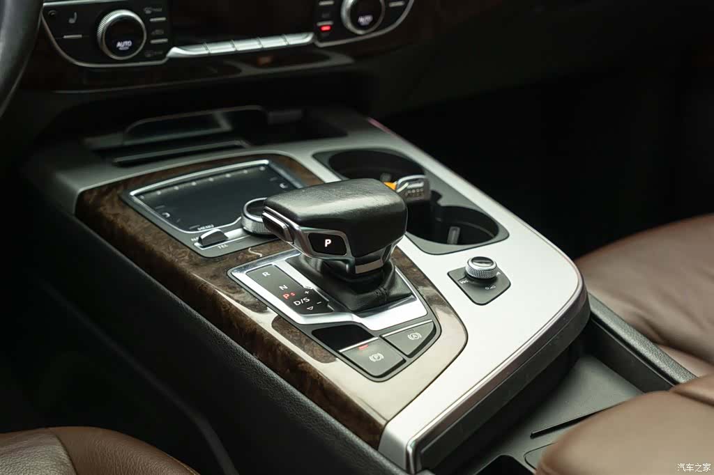 Audi Q7, 2018 13