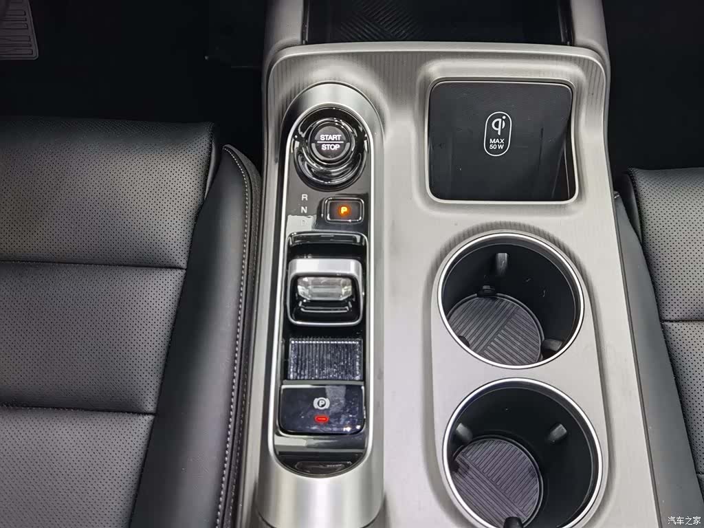 Trumpchi E8, 2024 13