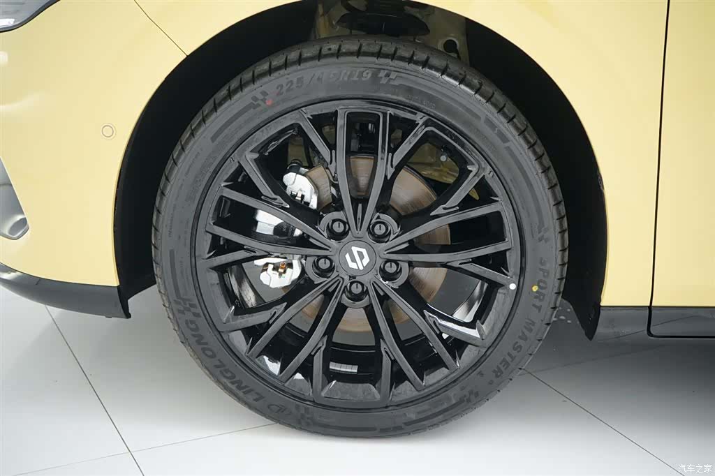Leapmotor Lafa5, 2026 23