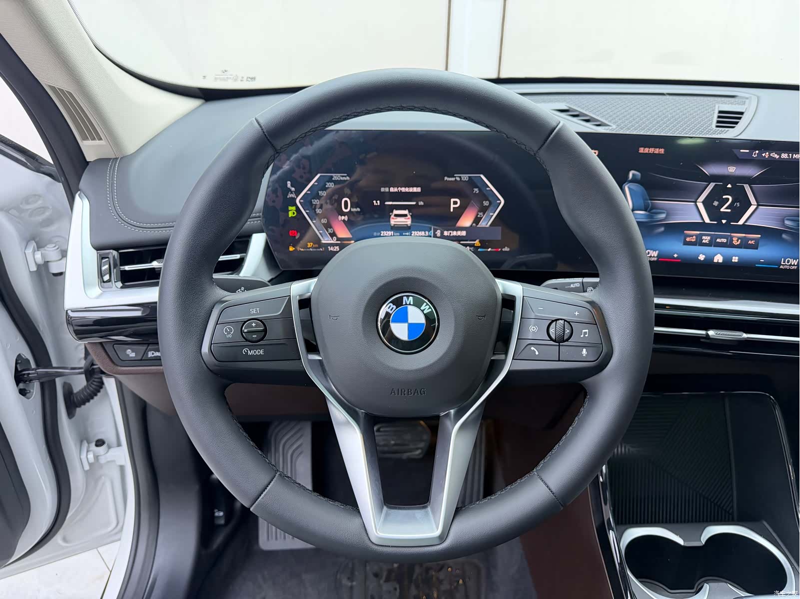 BMW X1, 2023 11