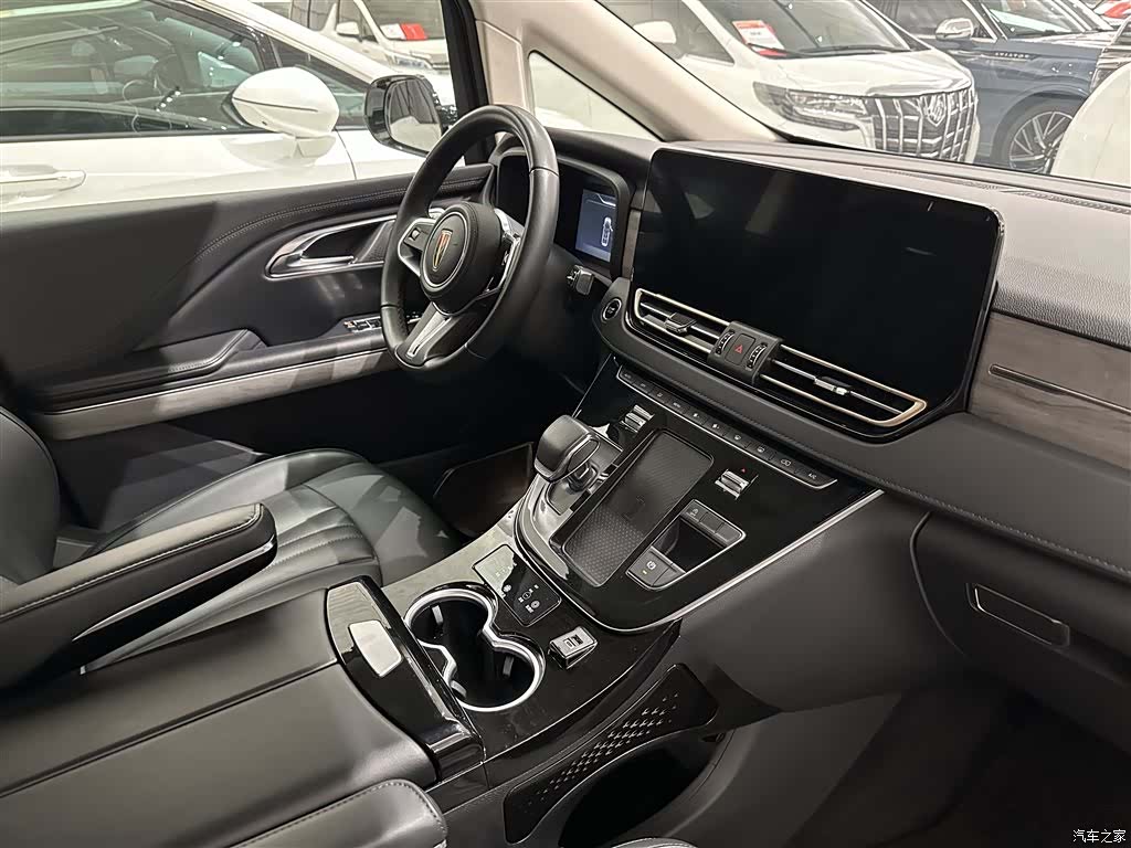 Hongqi HQ9, 2023 18