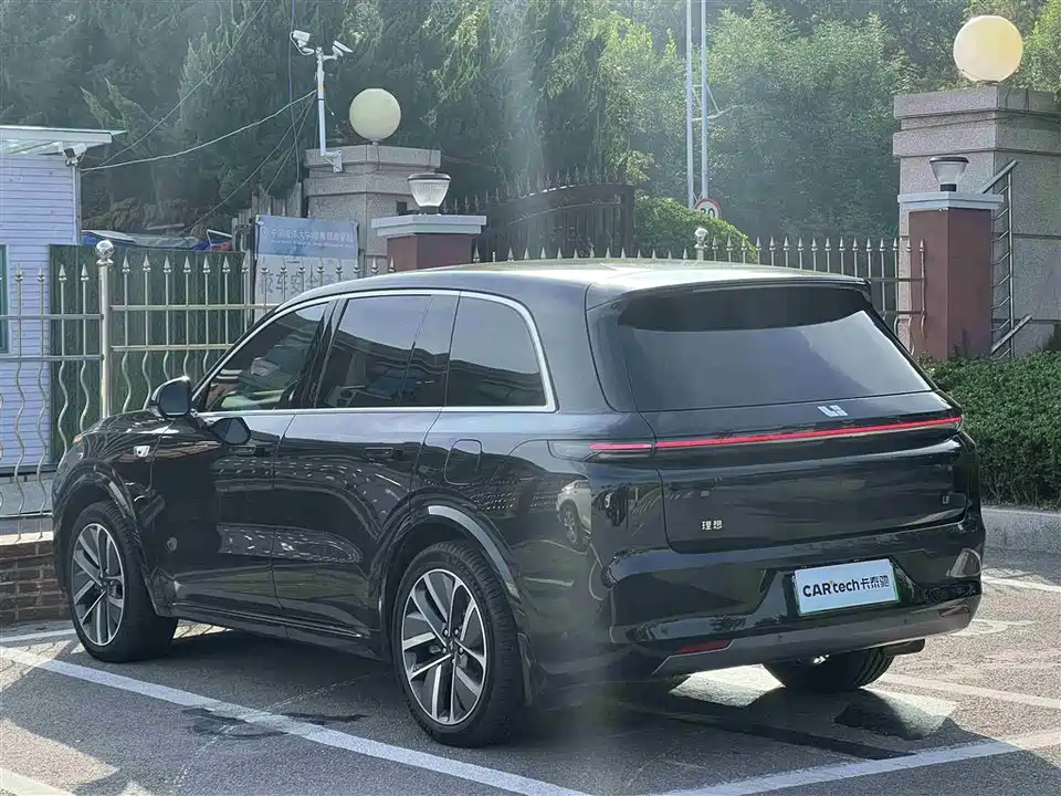 Li Auto Ideal L8