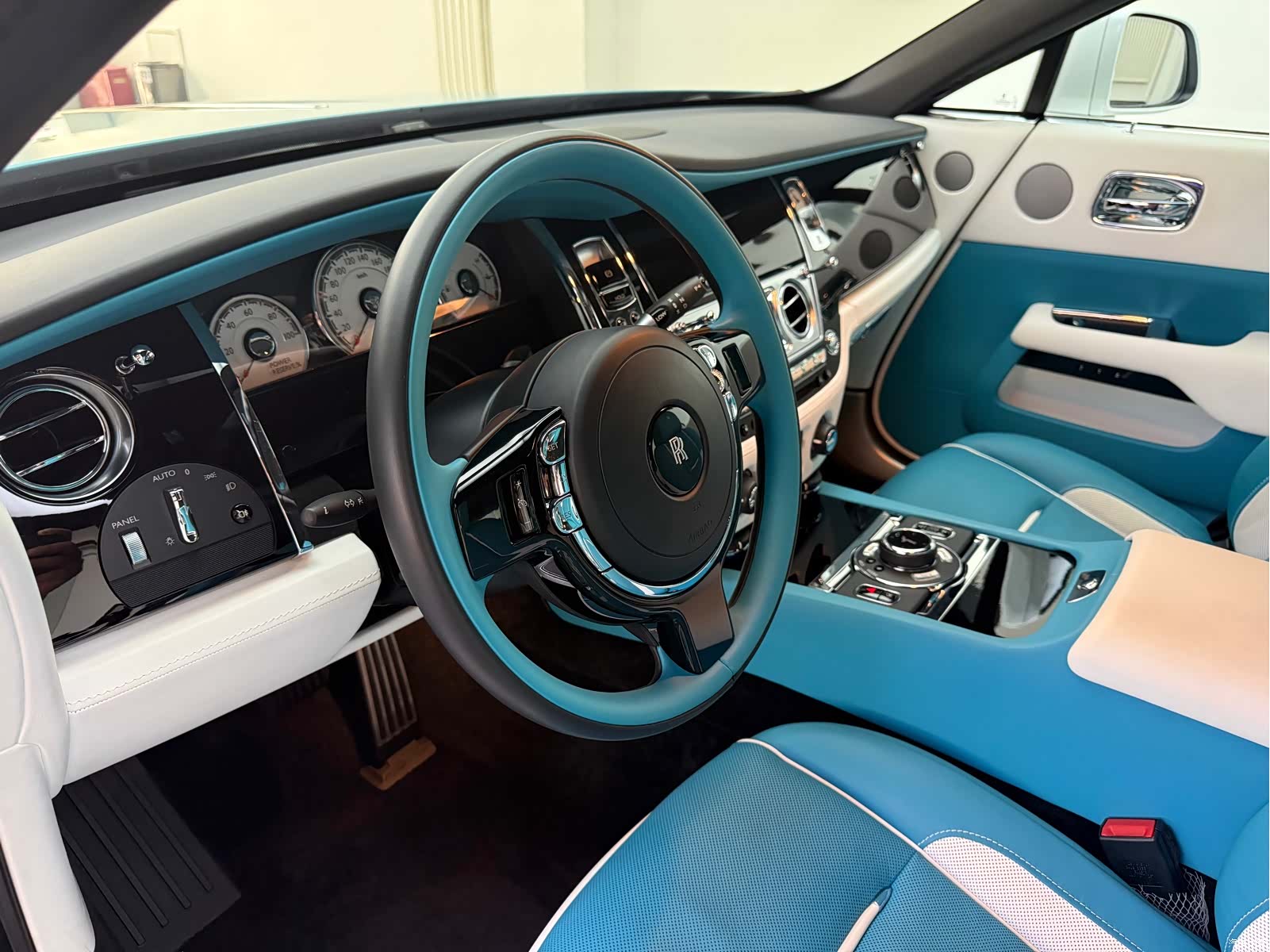 Rolls-Royce Wraith, 2019 14