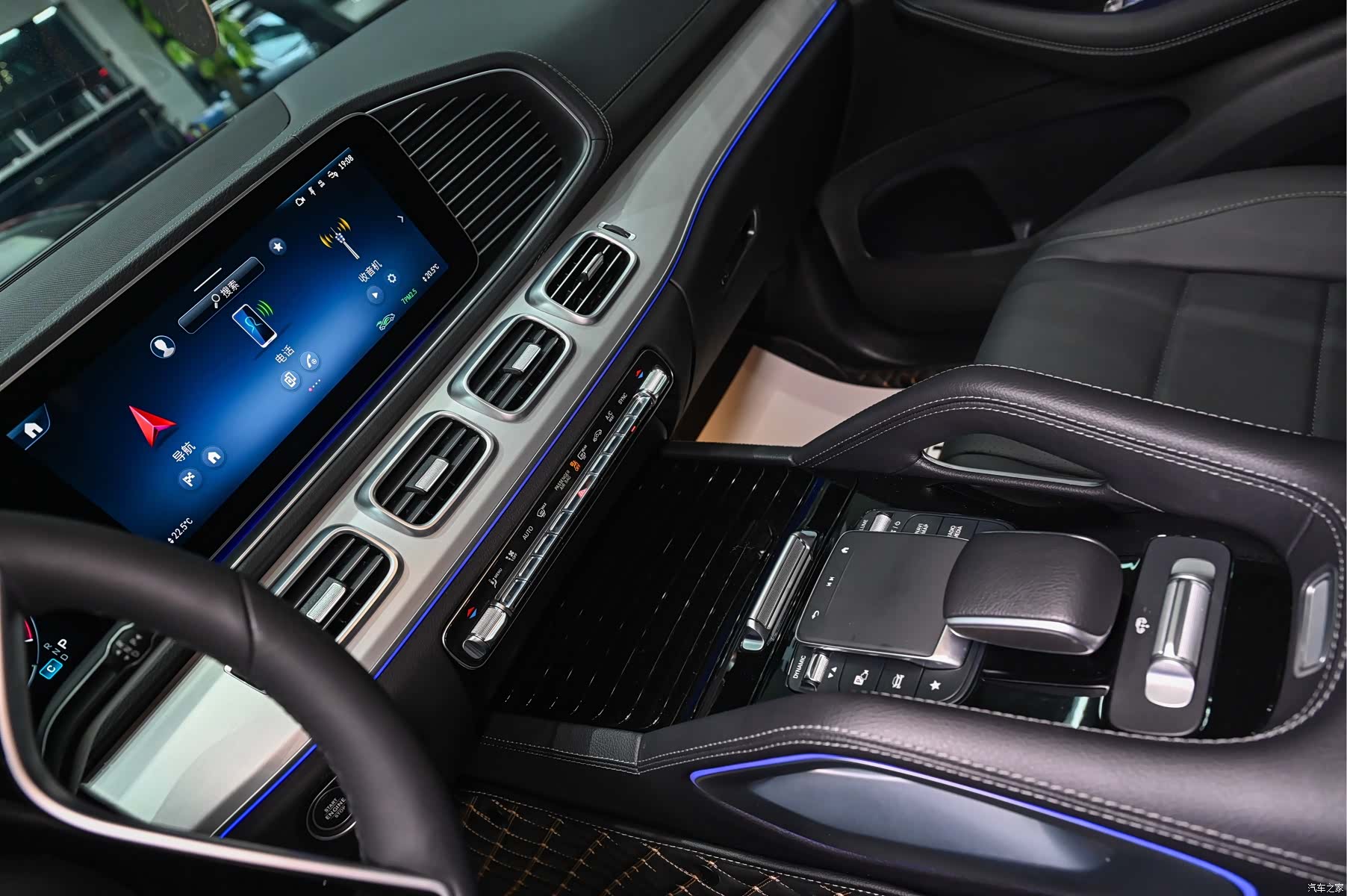 Mercedes-Benz GLE, 2024 16