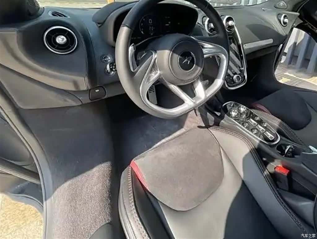 McLaren GT, 2023 7
