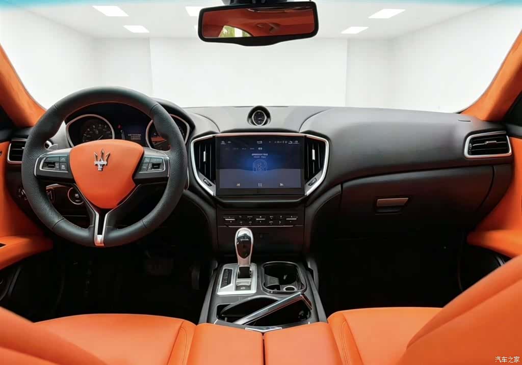 Maserati Ghibli, 2015 все фото