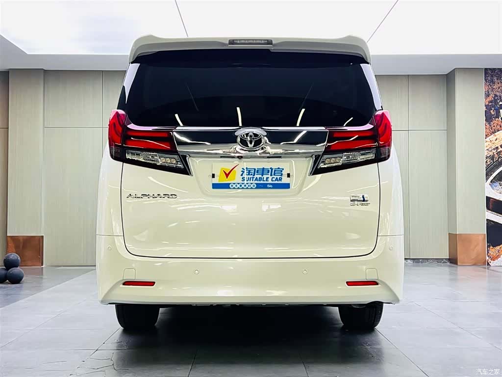 Toyota Alphard, 2017 все фото