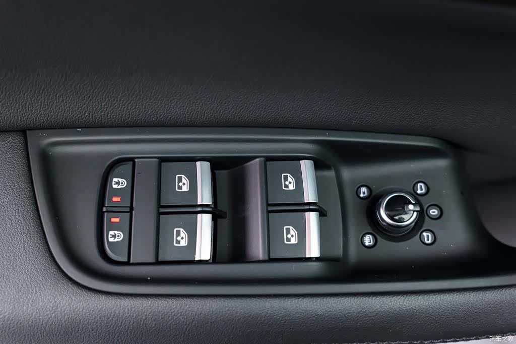 Audi Q7, 2024 17