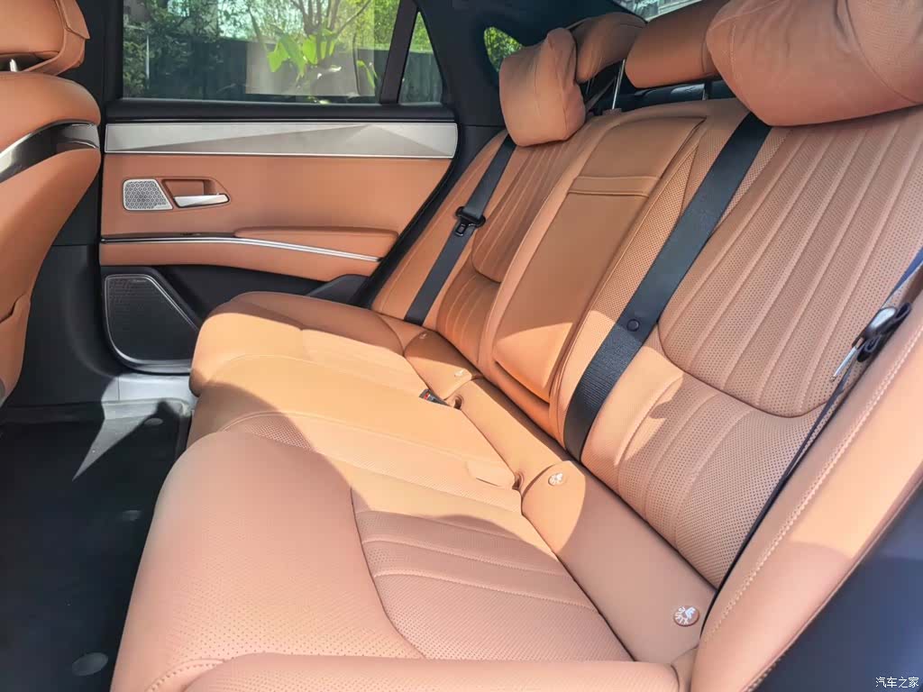 BYD Han, 2025 18