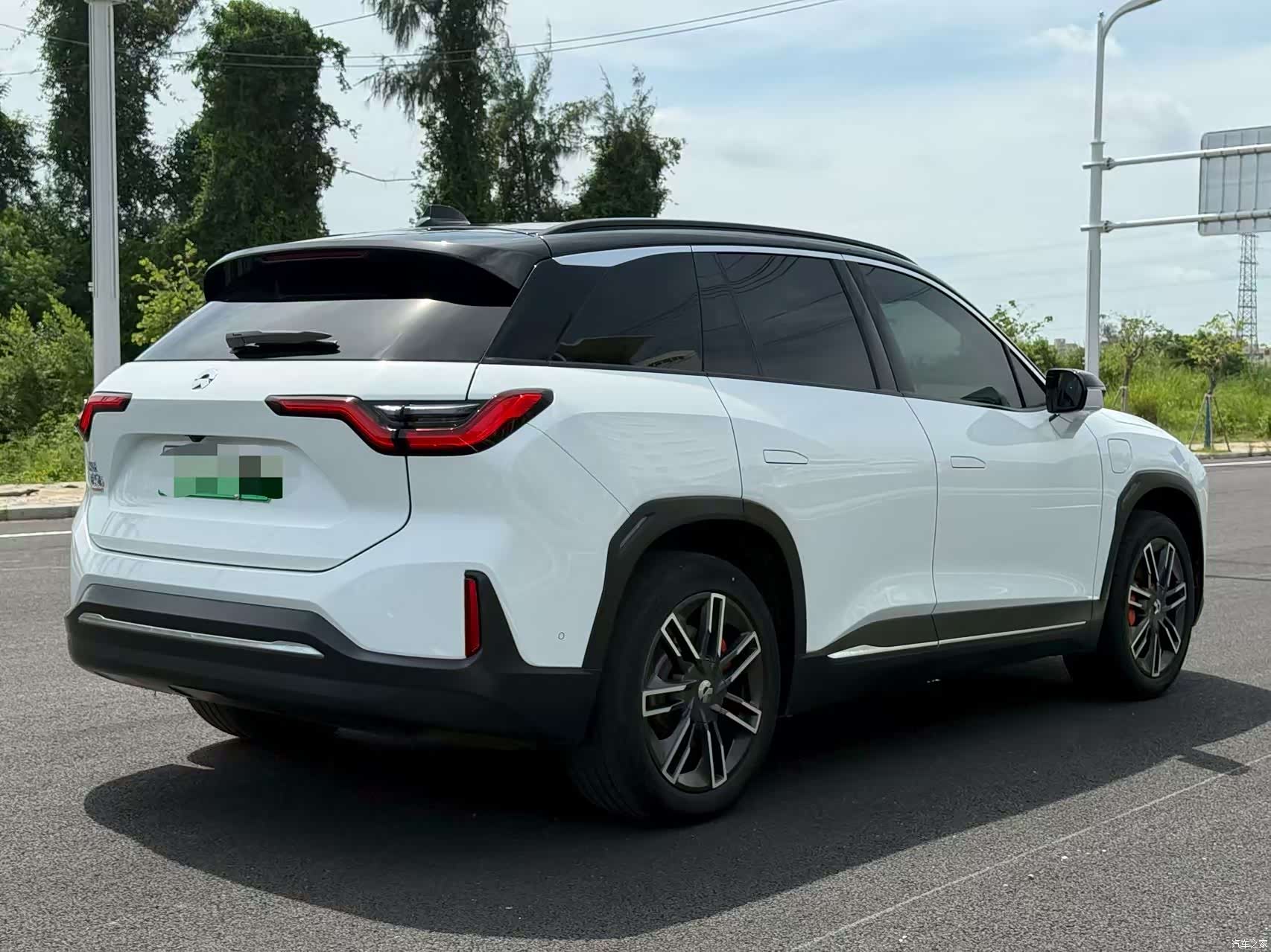 NIO ES6, 2022 4