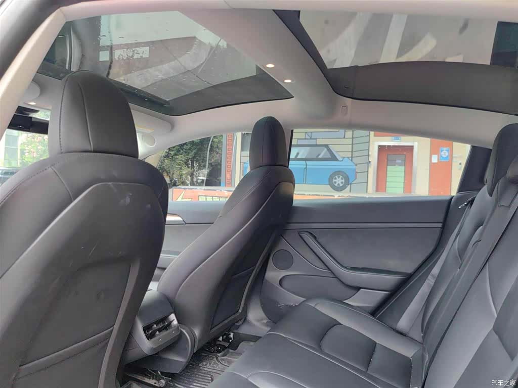 Tesla Model 3, 2022 15