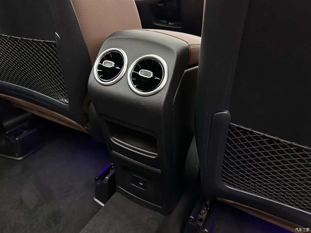 Mercedes-Benz GLB, 2021 23