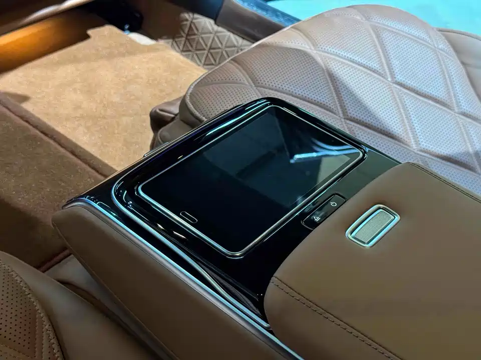 Mercedes-Benz Maybach S-class