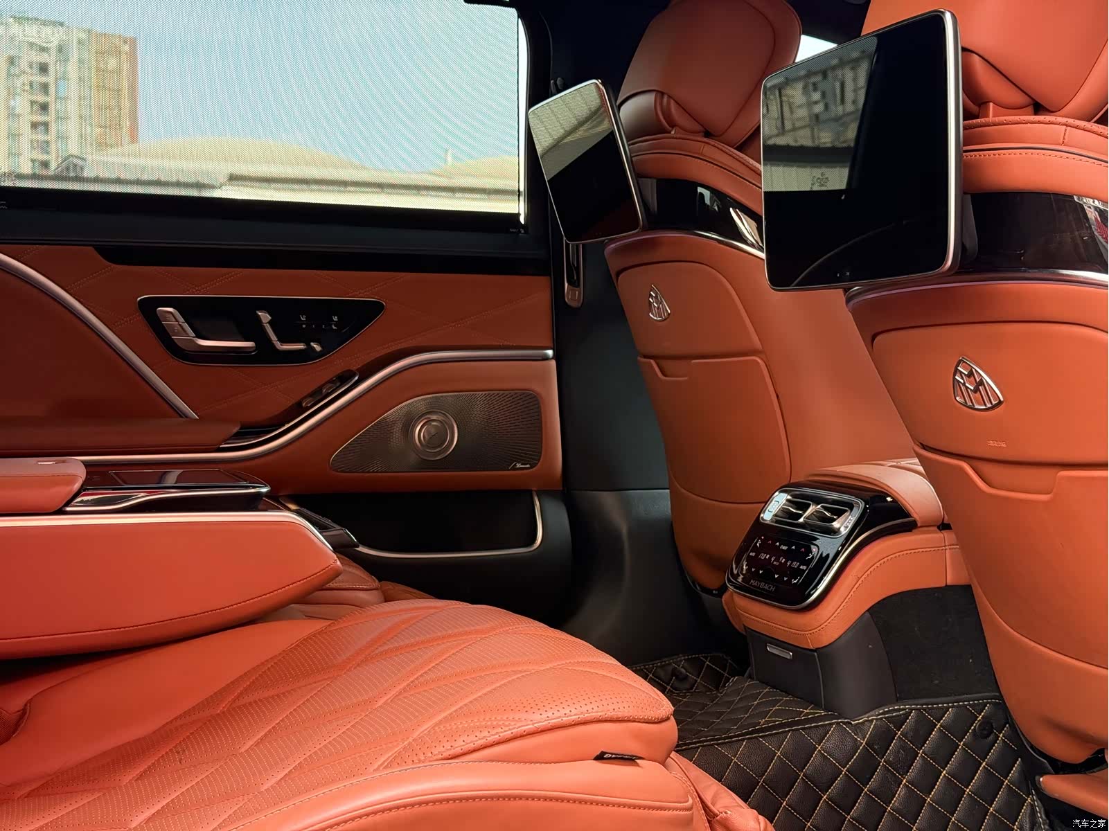 Maybach S-Class, 2022 10