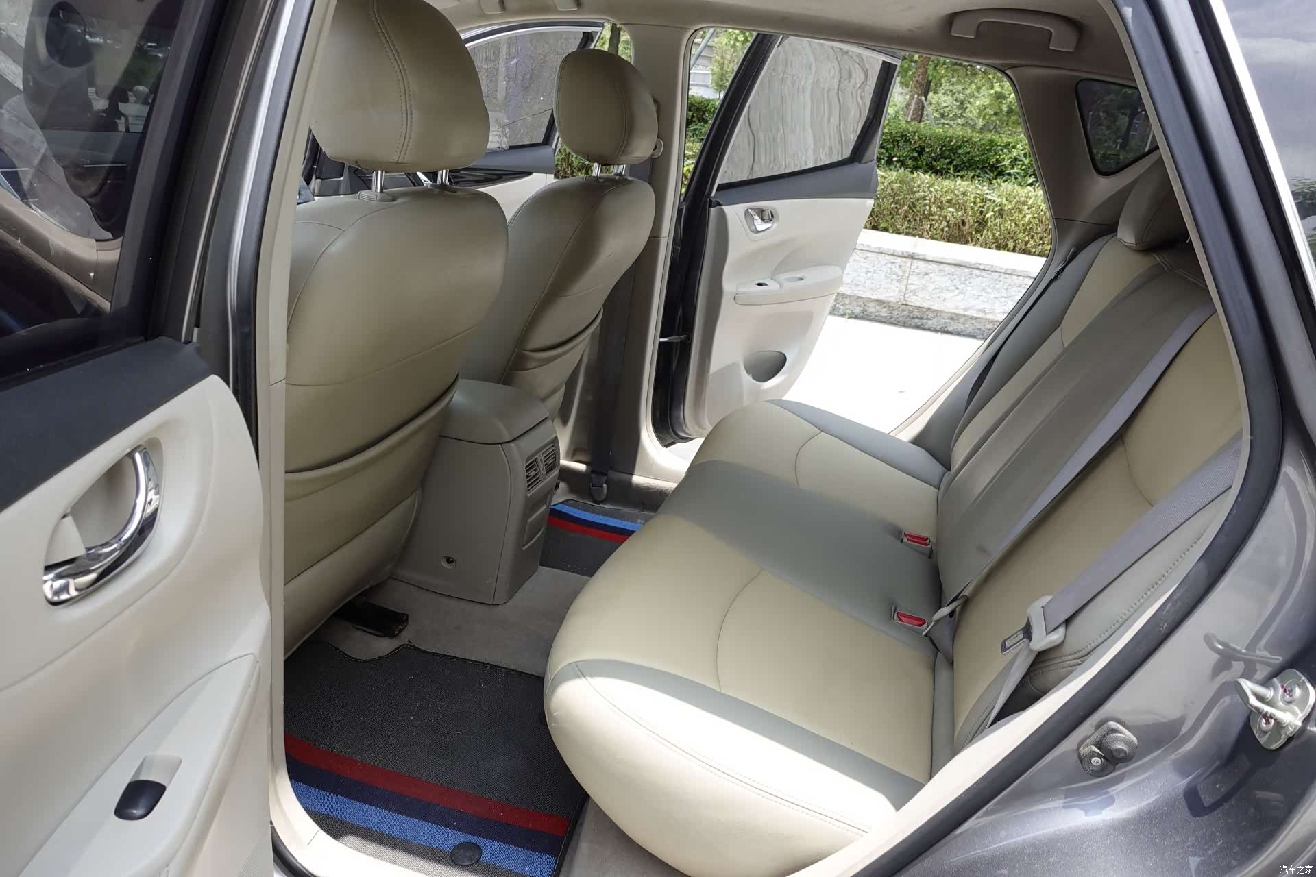 Nissan Tiida, 2017 10